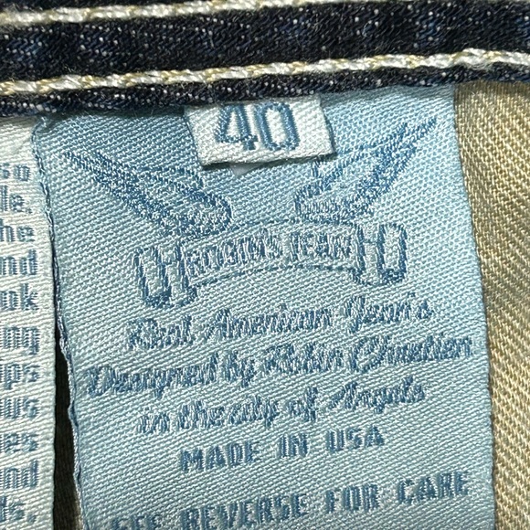 Men’s Robin’s Jeans Size 40 Dark Wash Straight Leg Rivet Wings Multicolor Stitch - Picture 8 of 8